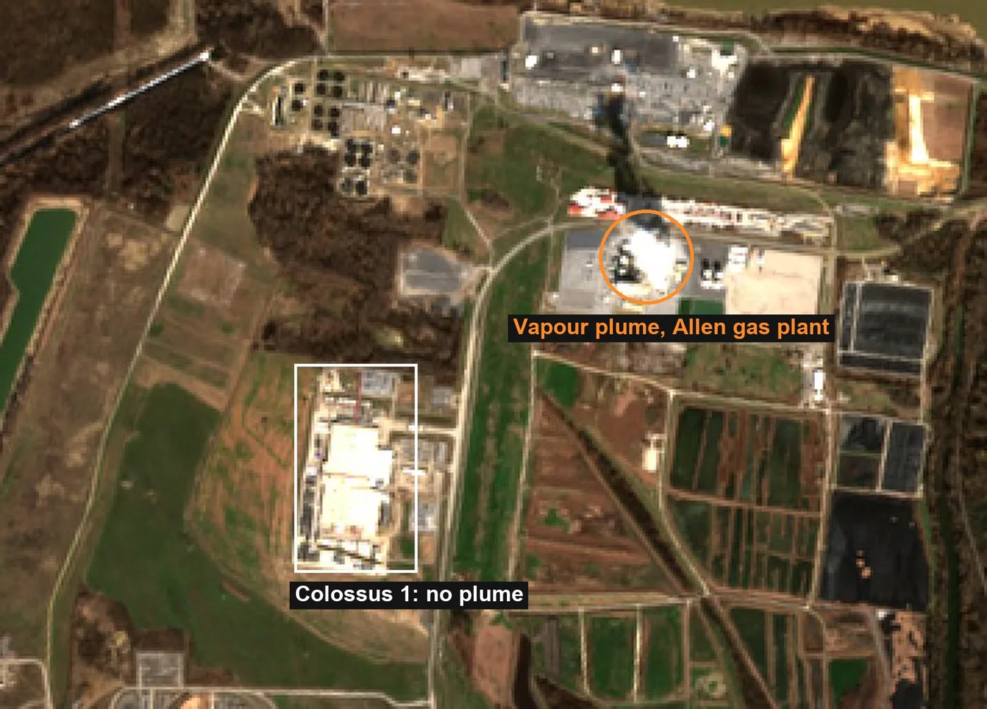 Ten-meter satellite view of south-west Memphis. An orange circle marks a bright white vapor plume over the Allen gas plant with a dark shadow to its north. A white box to the south-west marks the Colossus 1 building, with no plume.